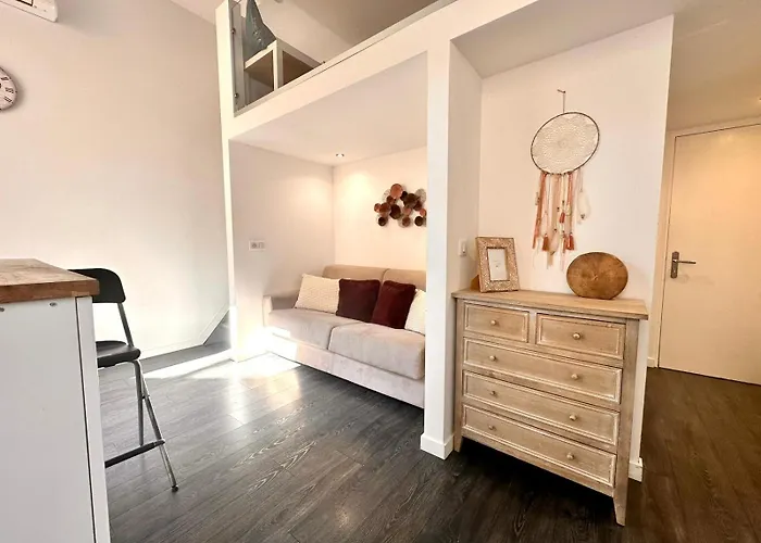 Sweet Loft Con Letto Su Mezzanina H1,40 مينتون